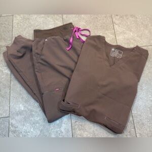 FIGS scrub set. XXL.